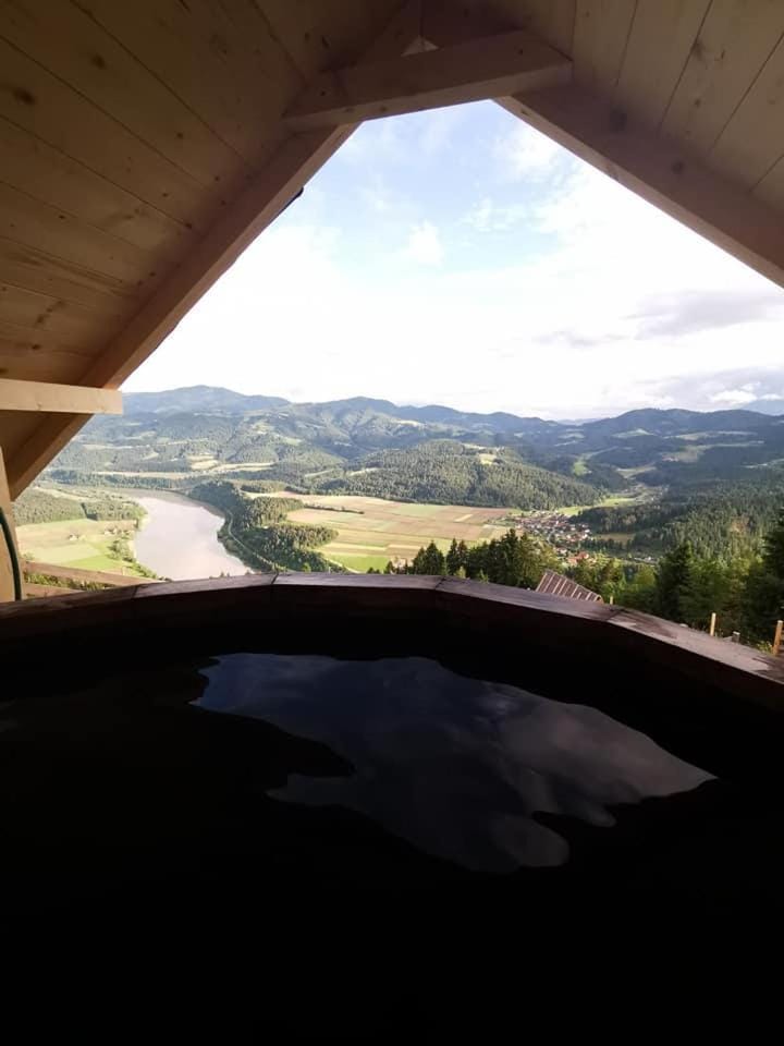 Glamping hišice Orlič Luxury tent in Styria