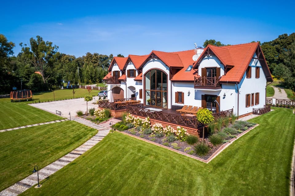 Property building, Garden