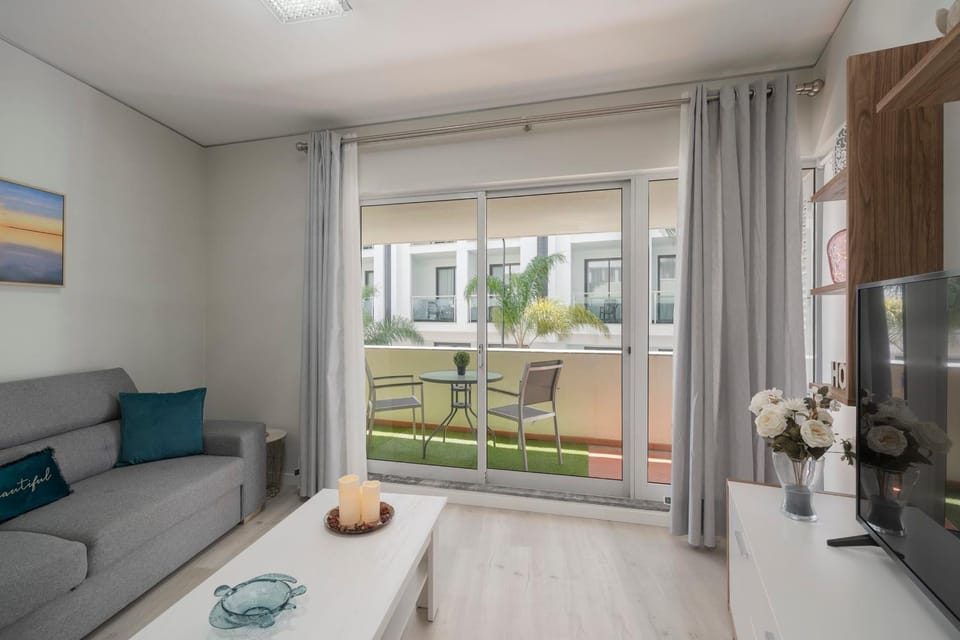 Balcony/Terrace, Living room