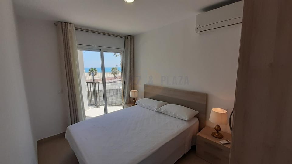Bed, Photo of the whole room, Bedroom, Sea view