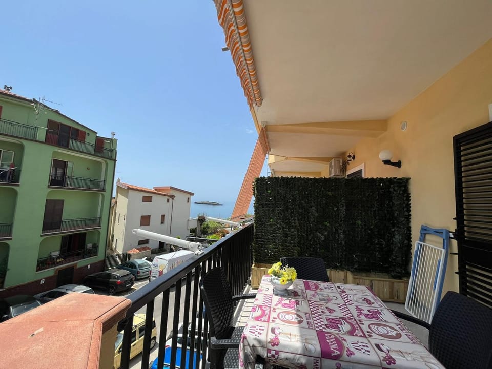 View (from property/room), Balcony/Terrace