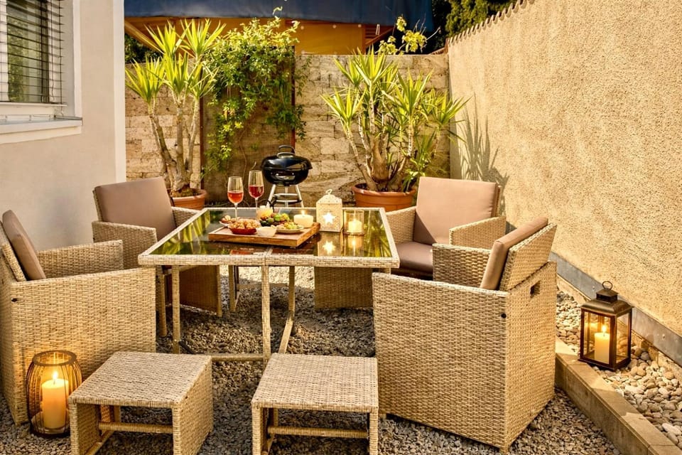 Balcony/Terrace, Dining area