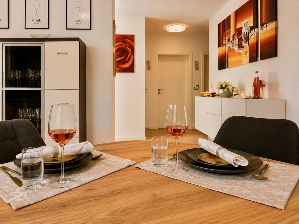 Coffee/tea facilities, Dining area
