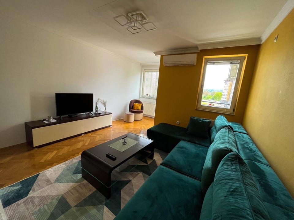 TV and multimedia, Living room