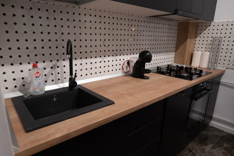 Seating area, kitchen