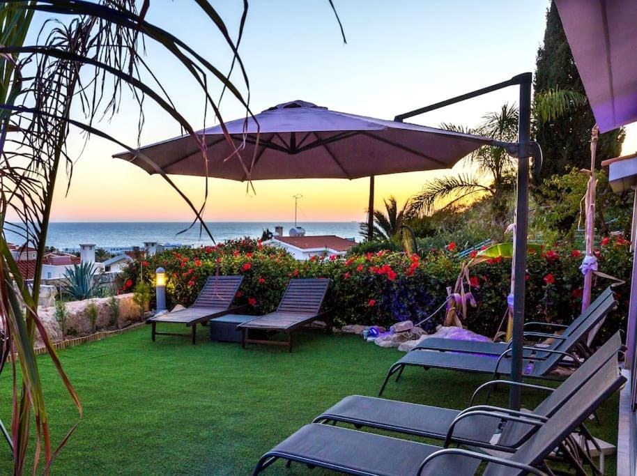 Family Luxury Marissa Villa House in Paphos