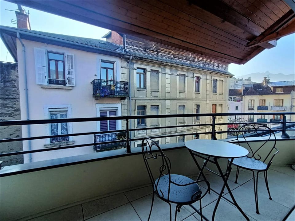 Appartement T2 moderne et climatisé à Aix-les-Bains - FR-1-555-61 Apartment in Aix-les-Bains