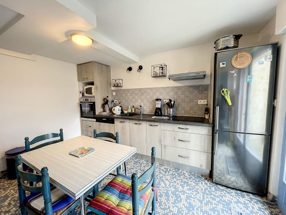 Villa proche Plage et Centre, Jardin Clos, Wifi, Chien possible - FR-1-361-431 House in Jullouville