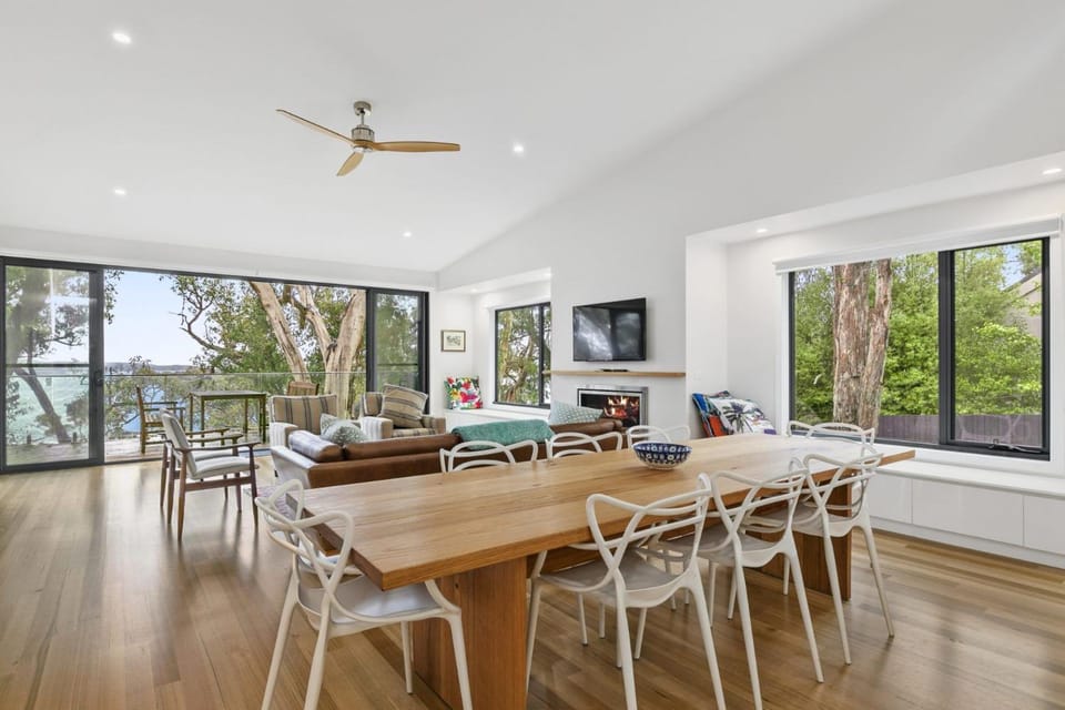Alto Vista House in Lorne