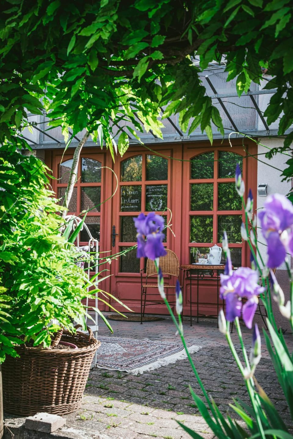 Patio, Facade/entrance