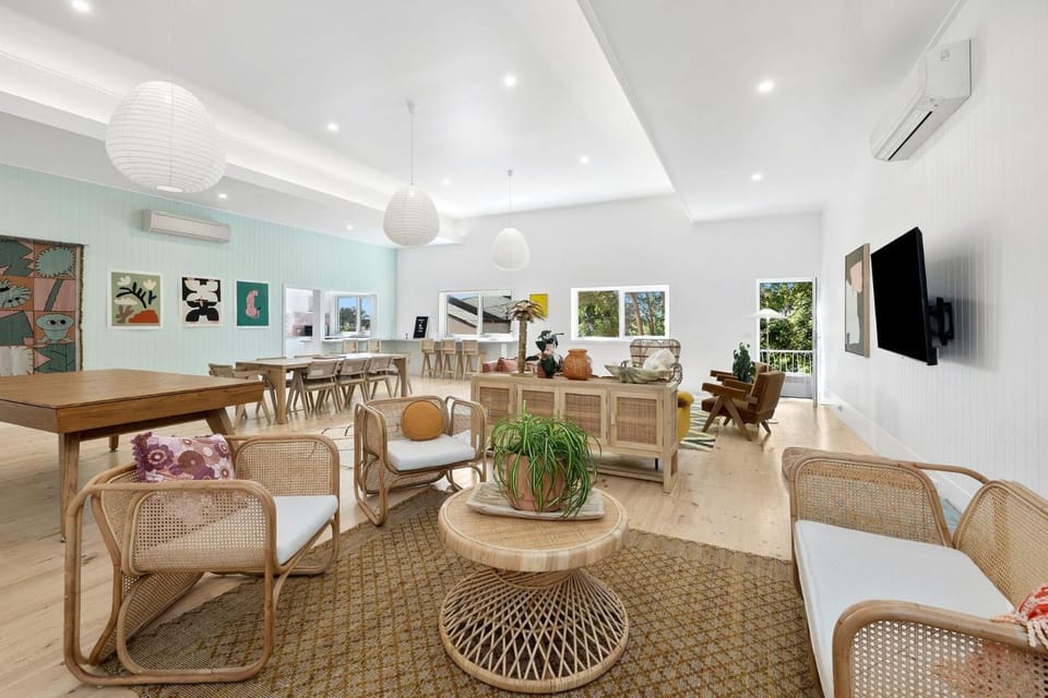 The Pink Lodge House in Lorne