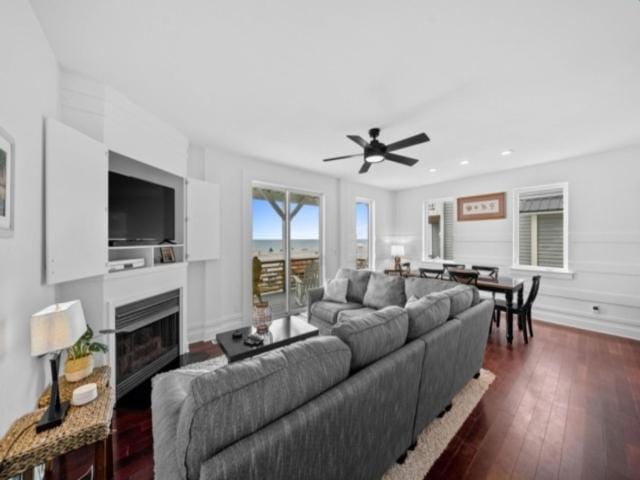 A Shore Thing 1 - OCEANFRONT and DOG FRIENDLY! Private beach access! townhouse House in Carolina Beach