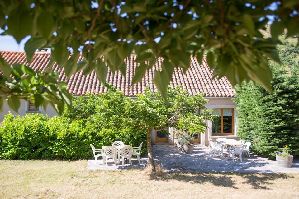 Gîtes du Pont de Calmel House in Occitanie