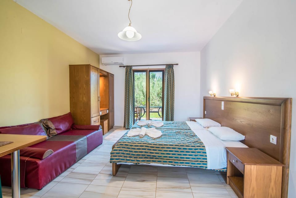 Property building, Living room, Bedroom
