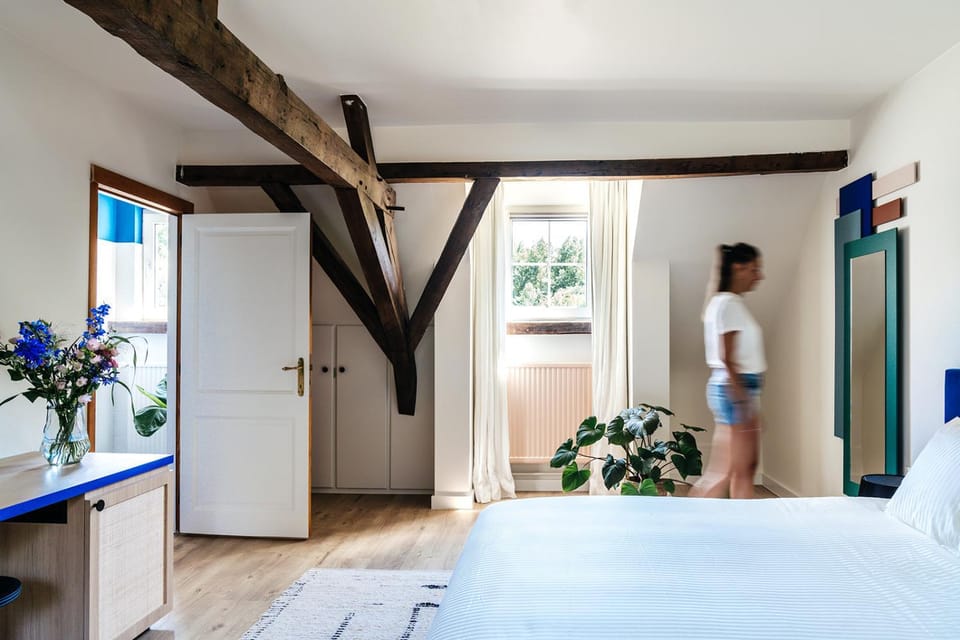 Bed, People, Photo of the whole room, Bedroom