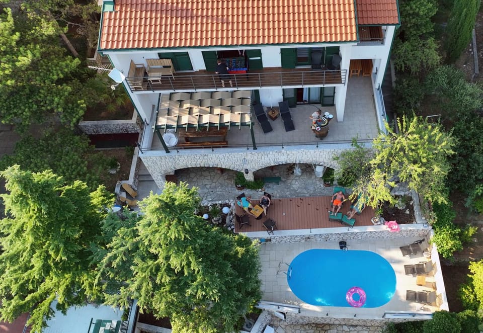 Property building, Swimming pool