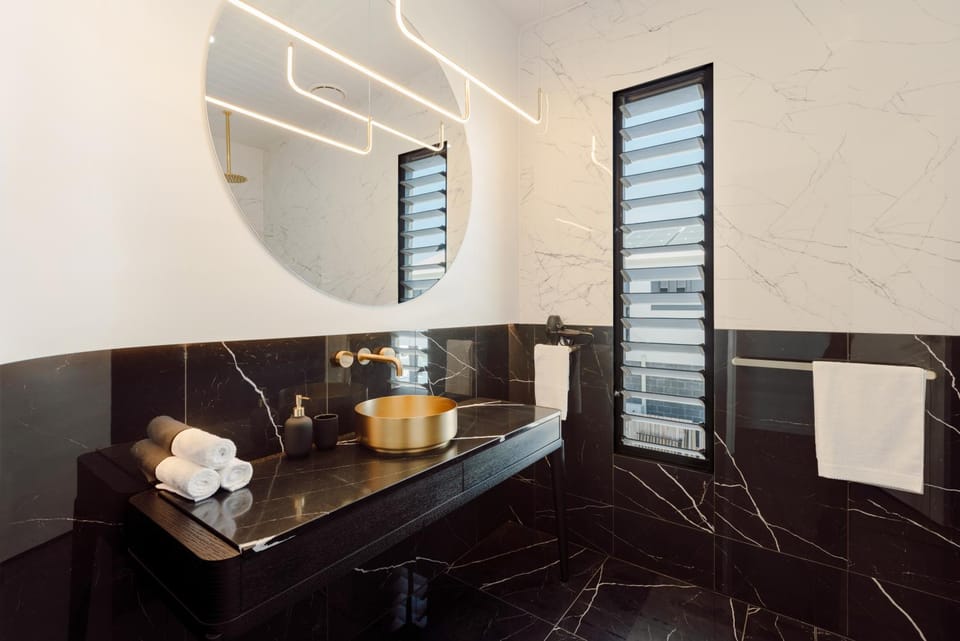 NEW! Dacha on Maggie No#2, Unrivaled Island Luxury House in Queensland