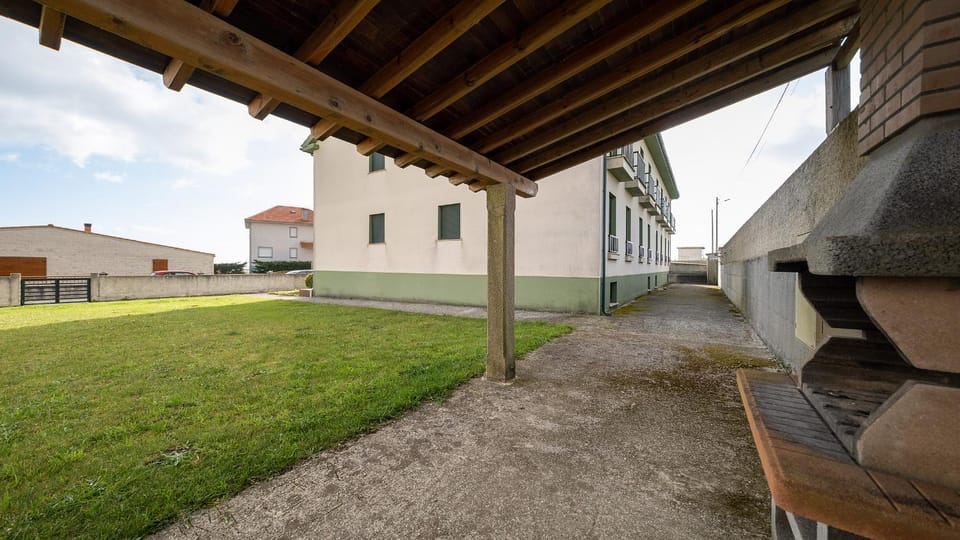 BBQ facilities, Garden