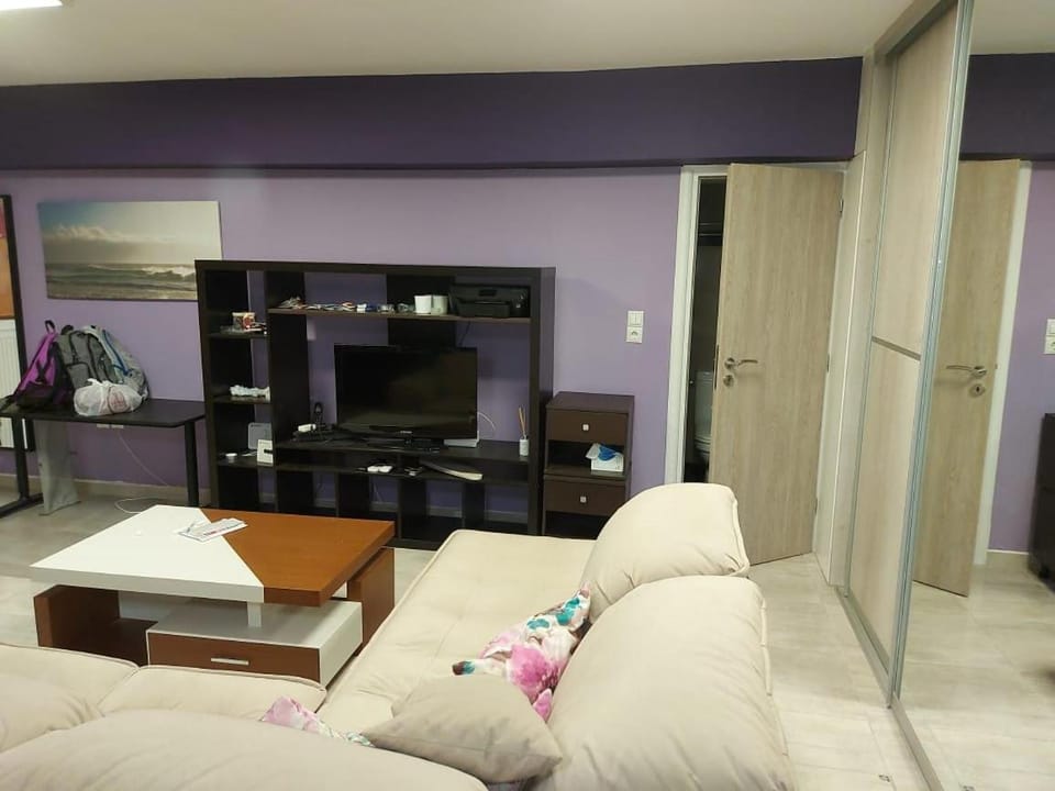 Arman Group Basement Loft Apartment in Alimos