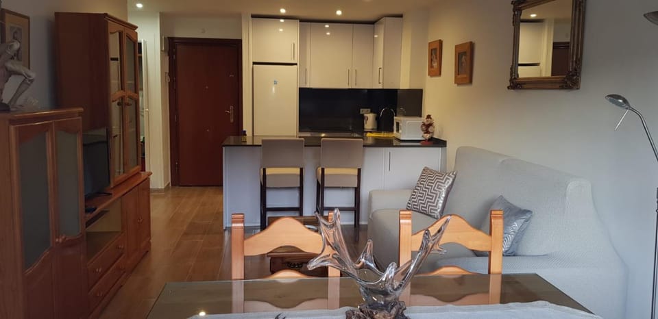 Piso reformado a estrenar cerca playa y centro Apartment in Marbella