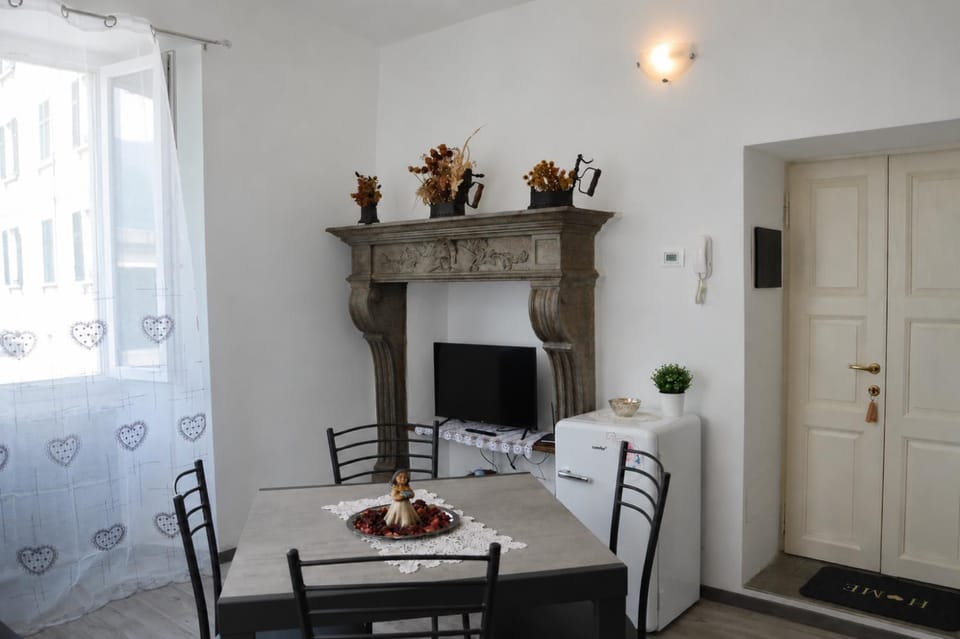 TV and multimedia, Dining area