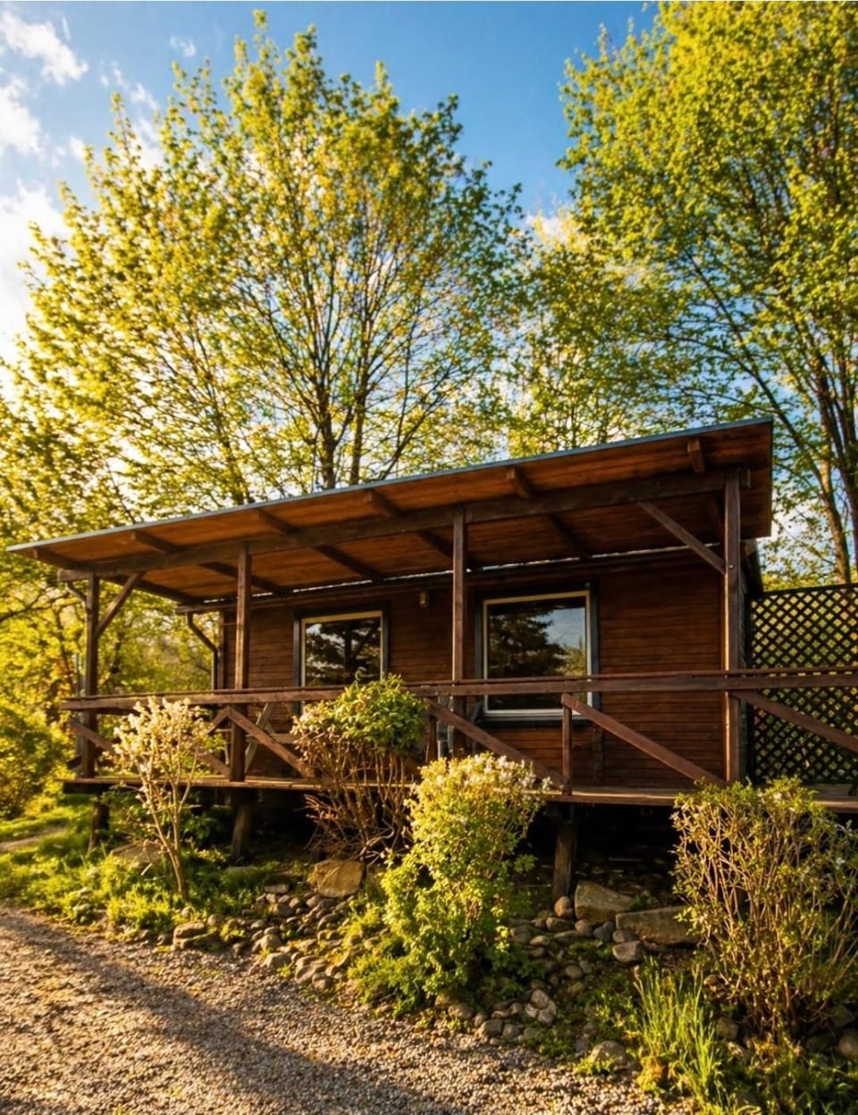 Stanica pod Zadzierną Kemping Domki letniskowe Campground/ 
RV Resort in Lower Silesian Voivodeship