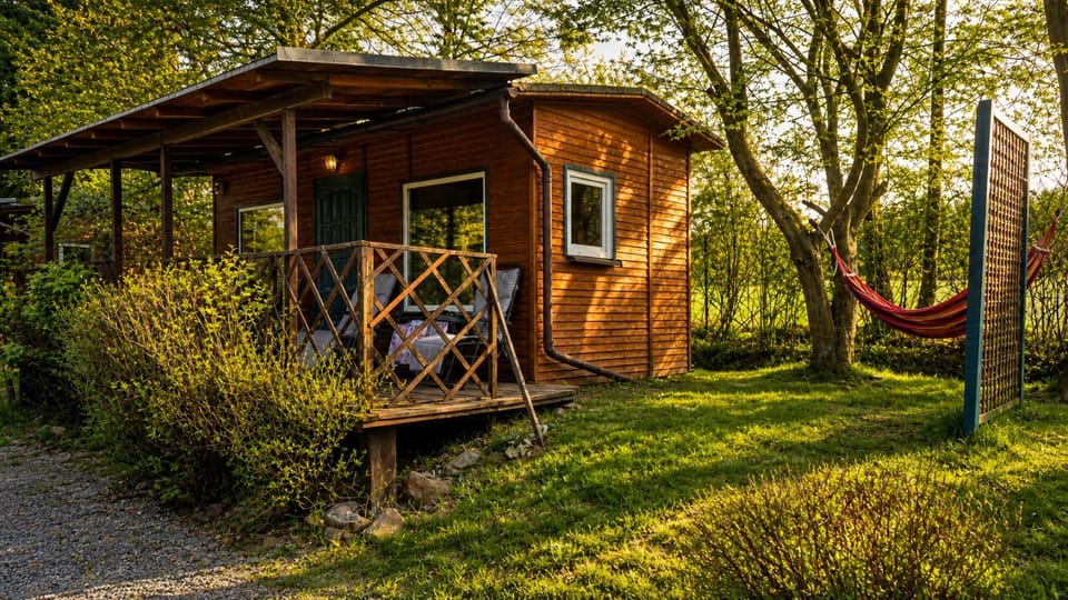 Stanica pod Zadzierną Kemping Domki letniskowe Campground/ 
RV Resort in Lower Silesian Voivodeship
