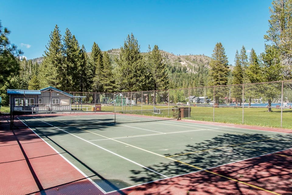 Pathway Paradise House in Truckee