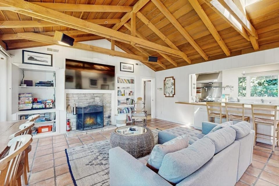 One Ocean House in Carmel by the Sea