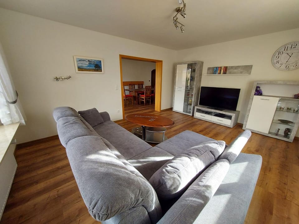 Living room, Bedroom