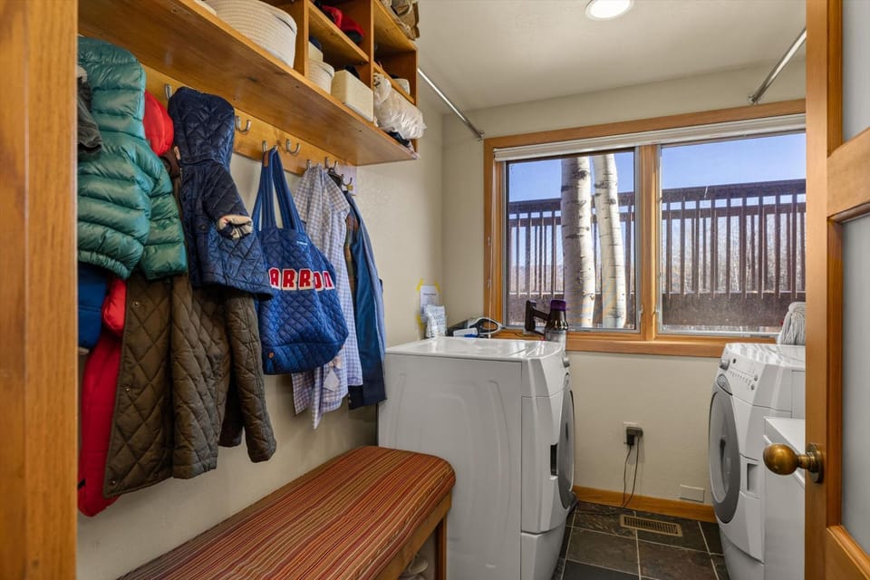 Snowmass Getaway Wraparound Decks & Valley Views - 229 #35 Apartment in Snowmass Village