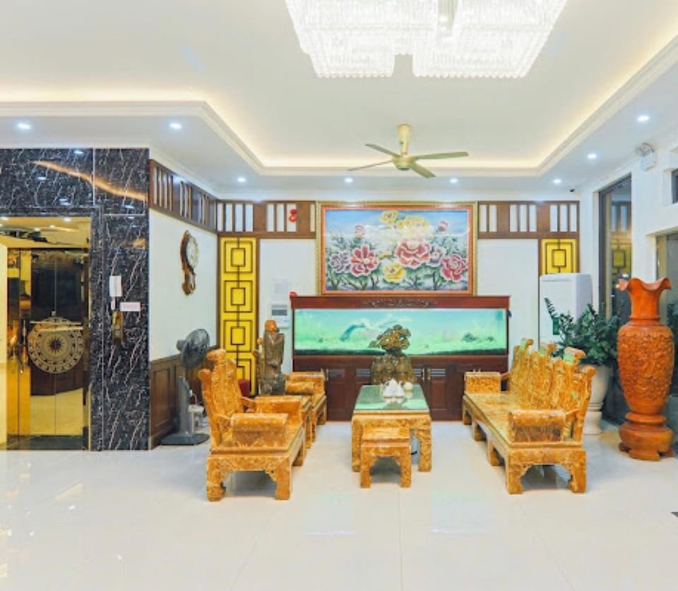 Property building, Living room, Lobby or reception