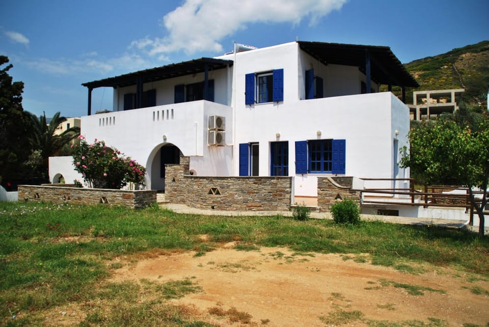 Andros Studios Tetrafylli Bed and Breakfast in Decentralized Administration of the Aegean