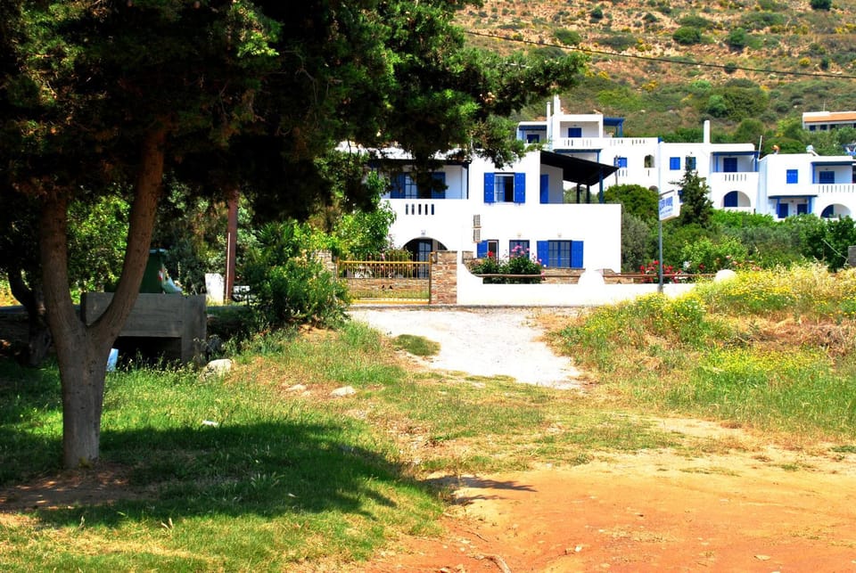 Andros Studios Tetrafylli Bed and Breakfast in Decentralized Administration of the Aegean