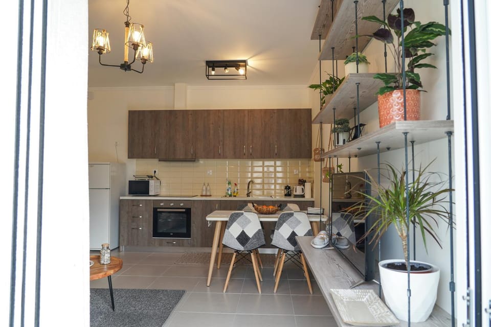 Oreon Suites - 'Areti' Apartment in Nafplion