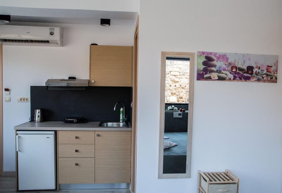 Coffee/tea facilities, Kitchen or kitchenette