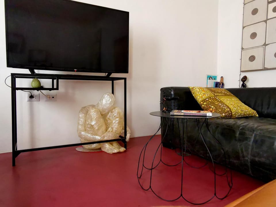 Communal lounge/ TV room, TV and multimedia, Coffee/tea facilities, Living room