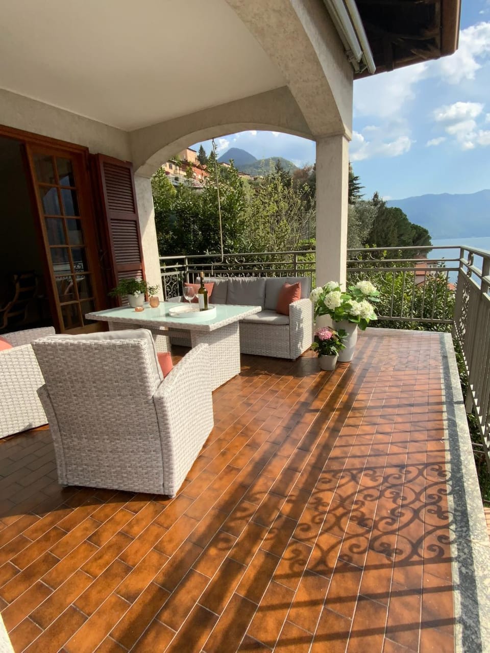 Villa Rosina Veranda Apartment in Canton of Ticino