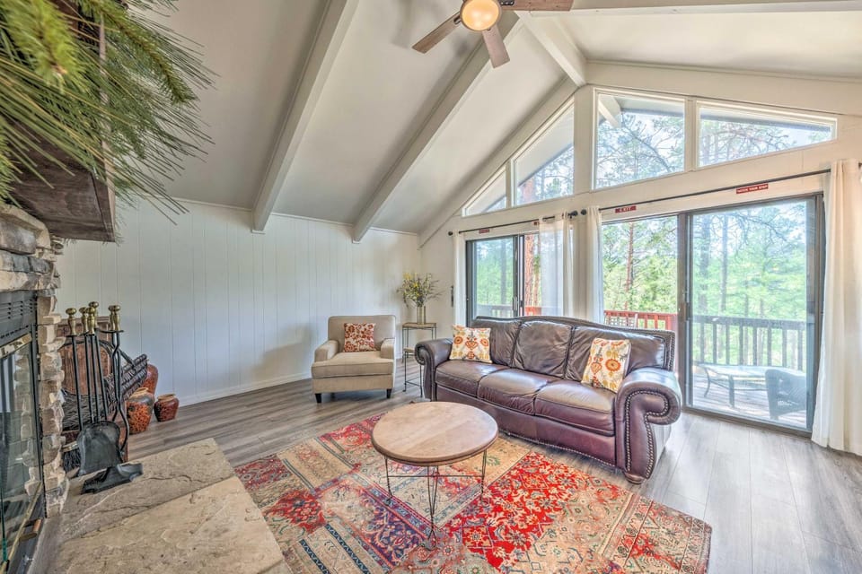 Unique & Modern Alto Home w/ Private Hot Tub! House in Alto