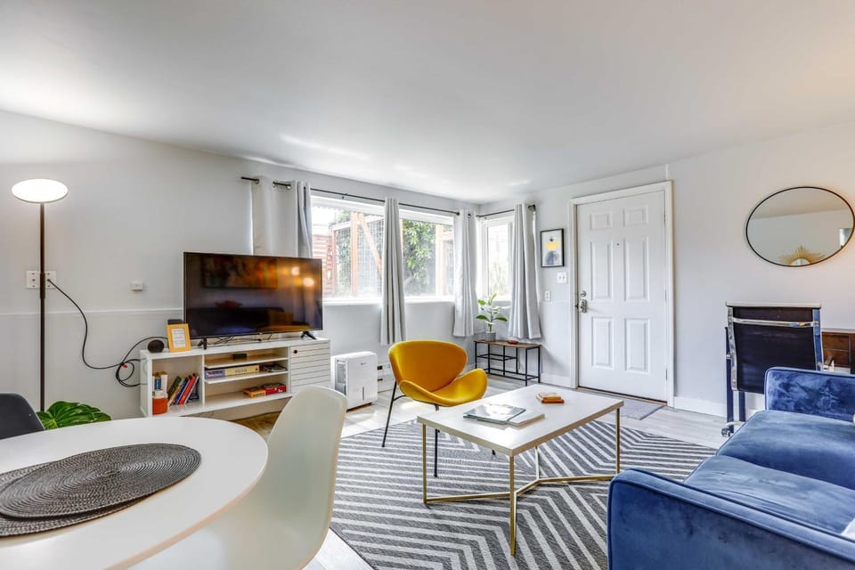 Seattle Garden Retreat: 7 Mi to Lumen Field! Apartment in Magnolia Seattle