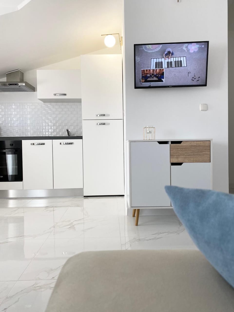 TV and multimedia, Kitchen or kitchenette