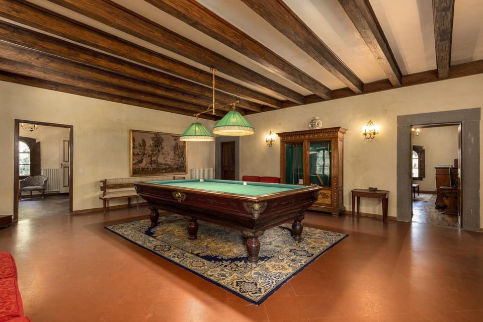 Property building, Living room