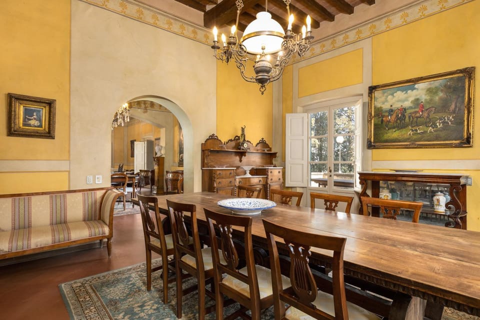 Property building, Living room