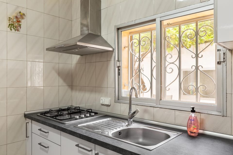 Kitchen or kitchenette, Living room