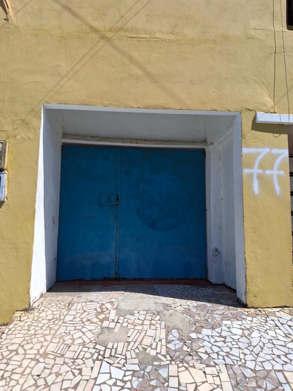 Facade/entrance