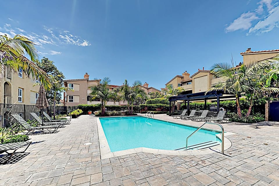 Monarch Vista Apartment in Monarch Beach