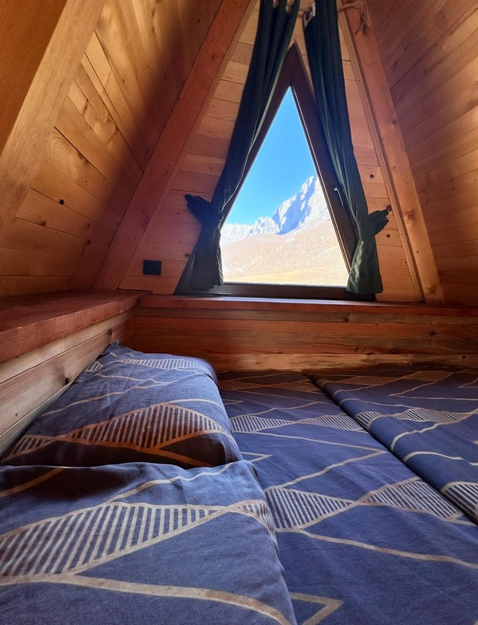 Etno Cottages Komarnica Authentic Peaceful Mountain Getaway Chalet in Montenegro