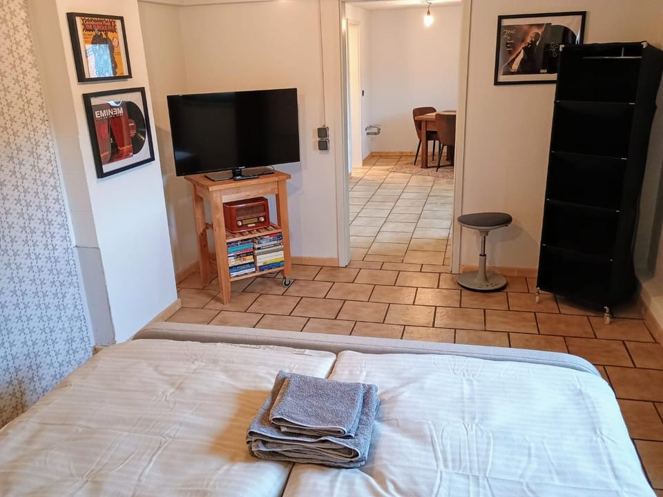 TV and multimedia, Bedroom