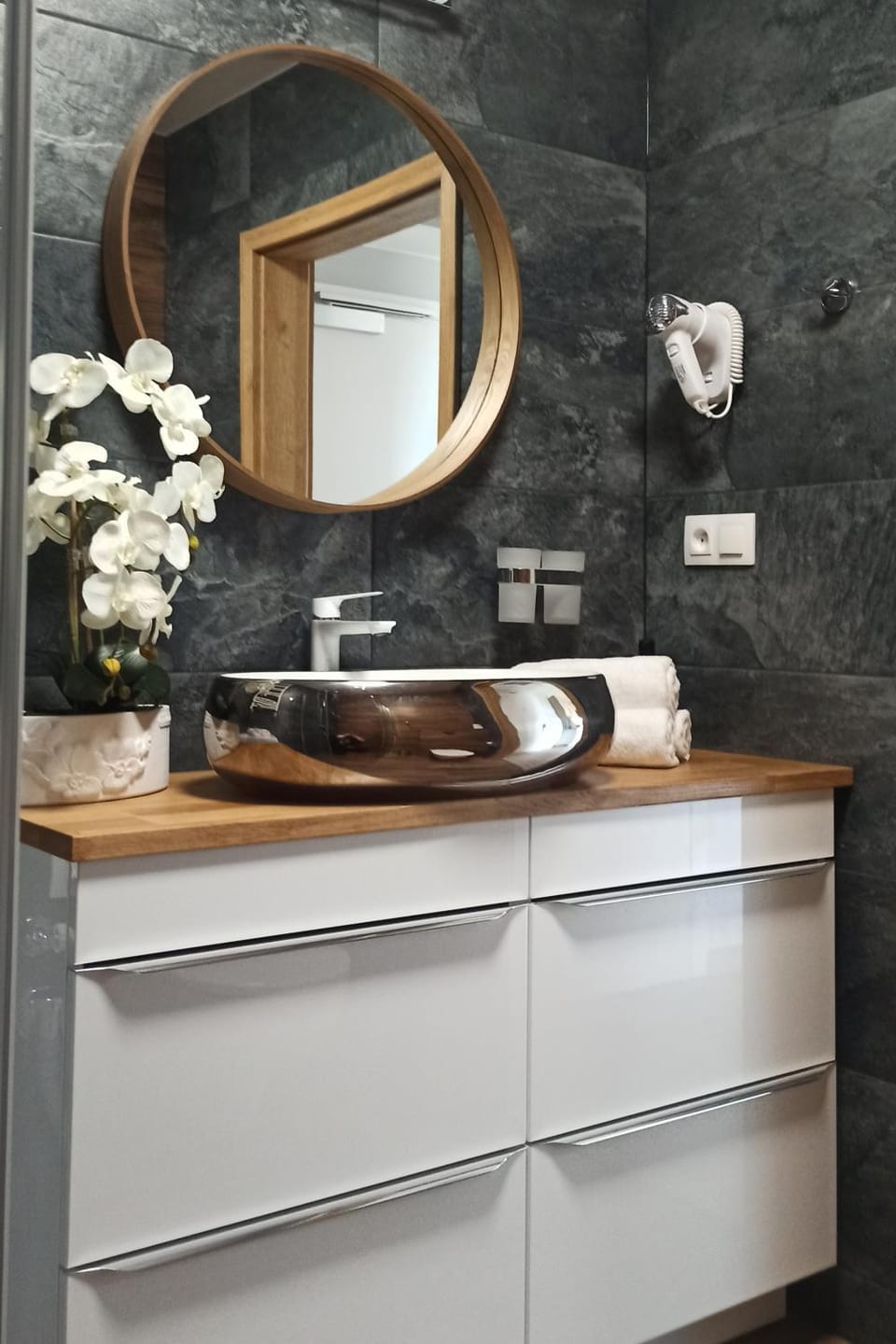 Apartament z basenem i klimatyzacją Apartment in West Pomeranian Voivodeship, Poland