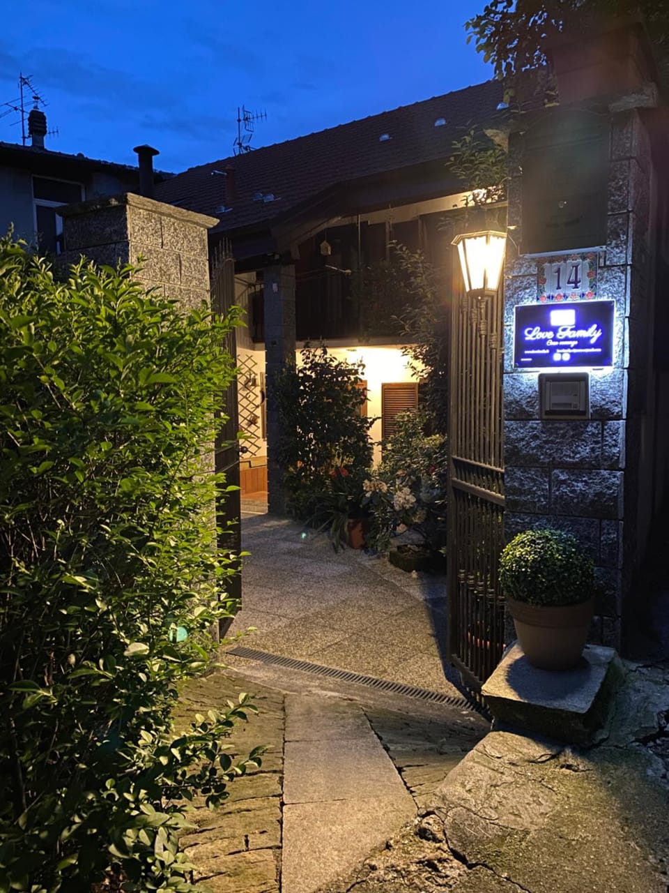 Property building, Night